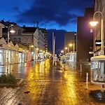 Zentralquartier Lägenhet